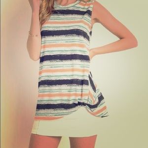 💛Stripe Top with Knot Detail